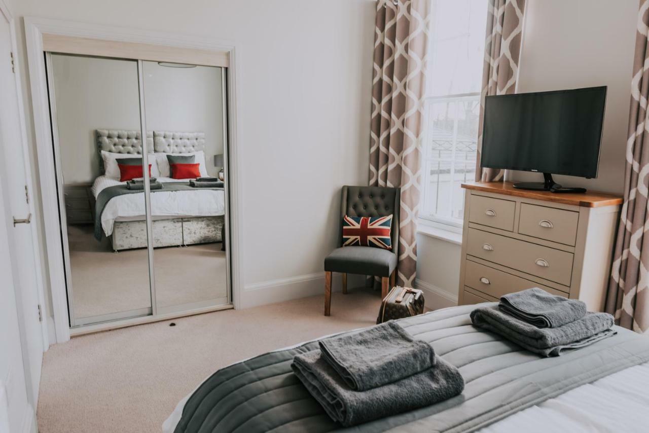 Cavendish House With Secure, Allocated Parking, 2 Mins Walk From Windsor Castle Bagian luar foto