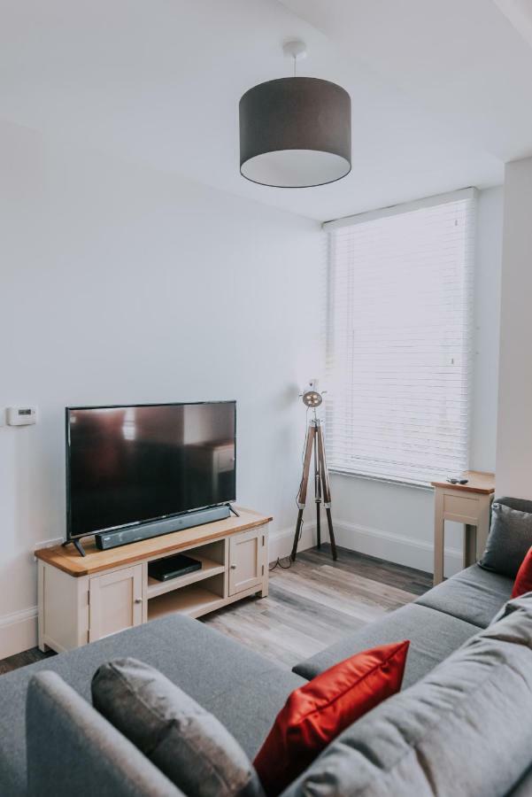 Cavendish House With Secure, Allocated Parking, 2 Mins Walk From Windsor Castle Bagian luar foto