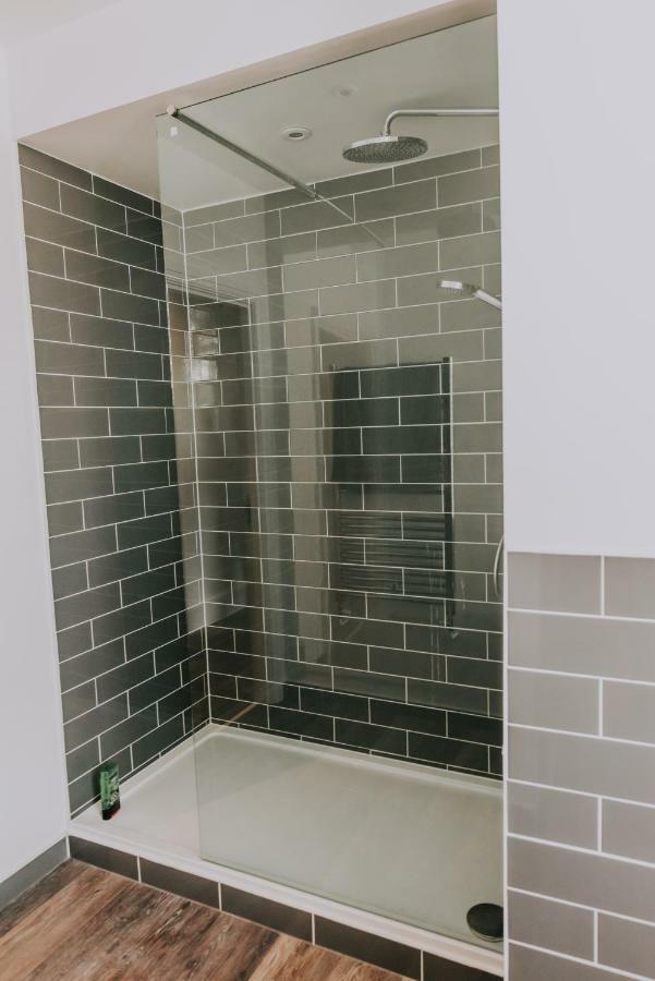 Cavendish House With Secure, Allocated Parking, 2 Mins Walk From Windsor Castle Bagian luar foto