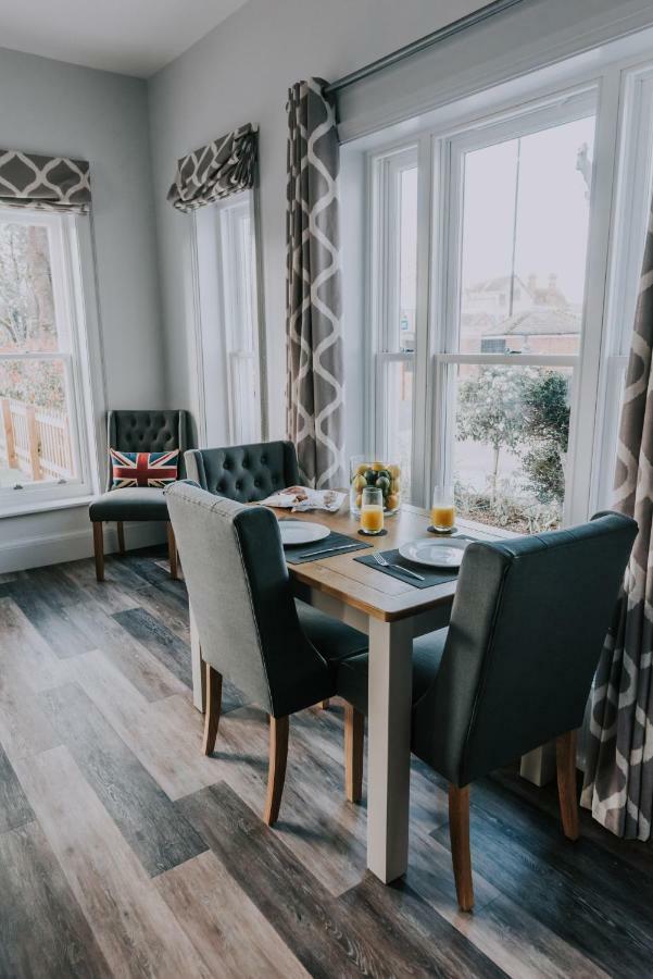 Cavendish House With Secure, Allocated Parking, 2 Mins Walk From Windsor Castle Bagian luar foto