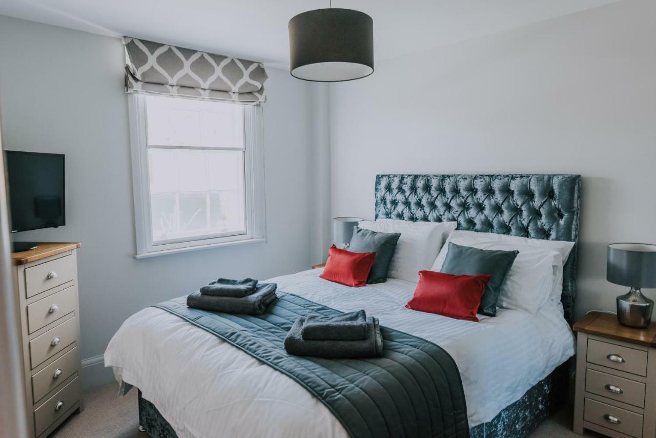 Cavendish House With Secure, Allocated Parking, 2 Mins Walk From Windsor Castle Bagian luar foto